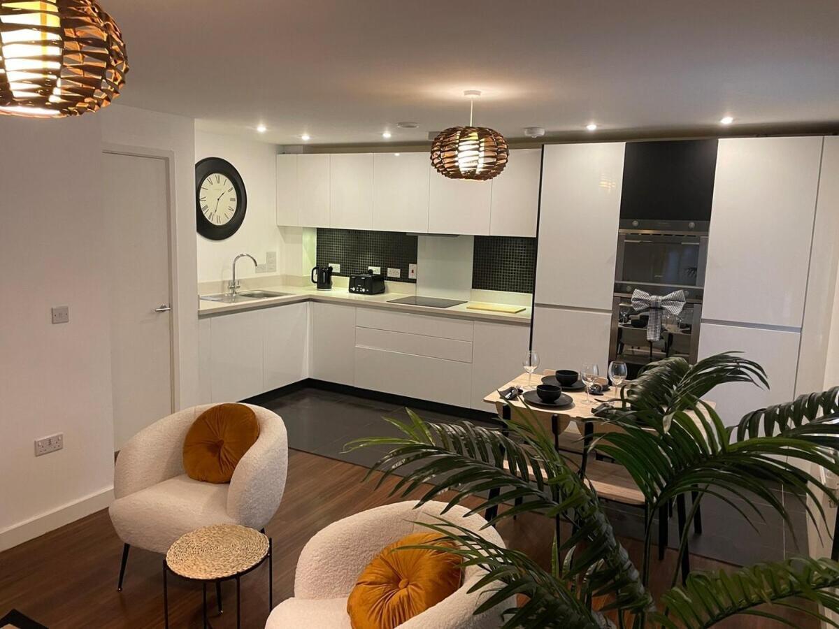 Superior Cambridge 2 Bed Apartment Inc King Bed Trumpington Exterior photo