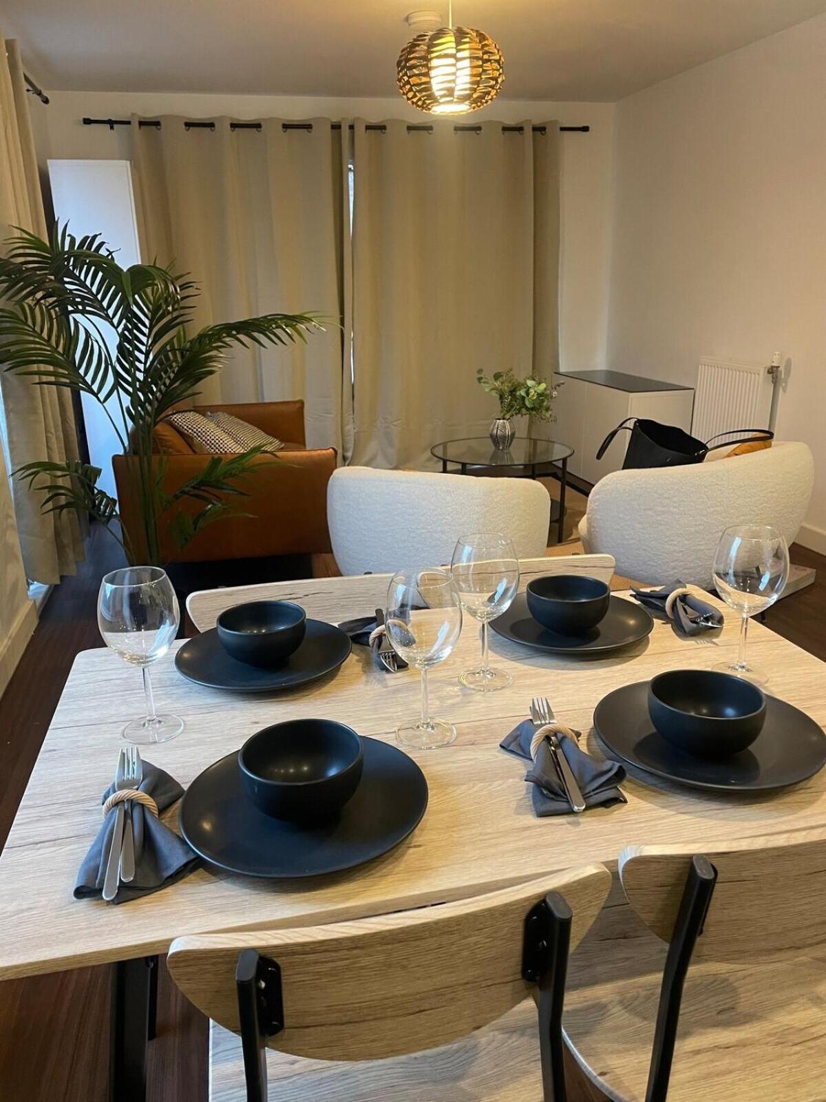 Superior Cambridge 2 Bed Apartment Inc King Bed Trumpington Exterior photo