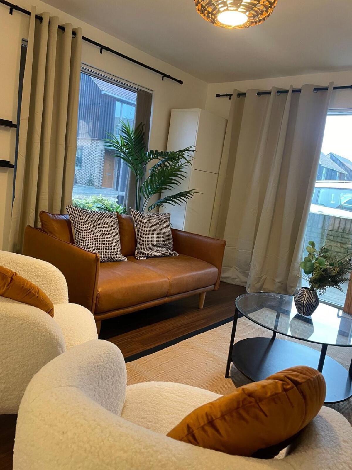 Superior Cambridge 2 Bed Apartment Inc King Bed Trumpington Exterior photo